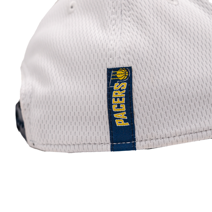 Adult Indiana Pacers 2T Dash Stretch Snap 9Forty Hat in White by New Era